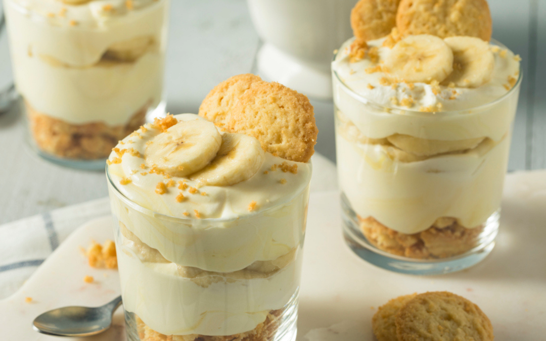 Jak tworzyć efektowne desery bez profesjonalnego sprzętu?